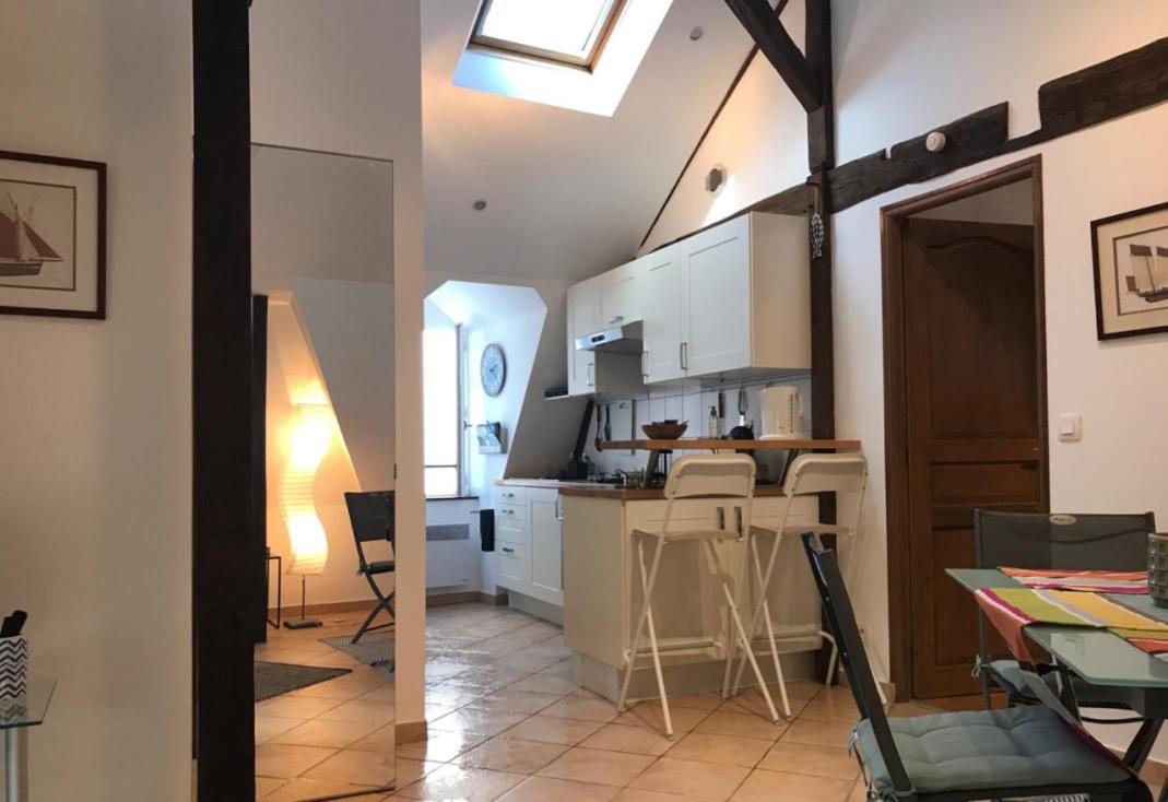 Appartement De Charme Rue Du Chateau 오레 외부 사진